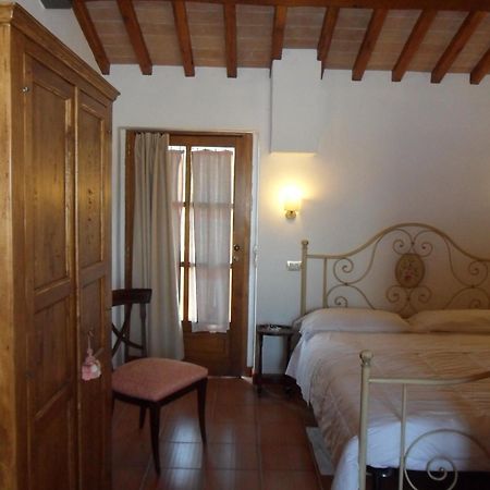 Fullino Nero Rta - Residenza Turistico Alberghiera Siena Exterior foto