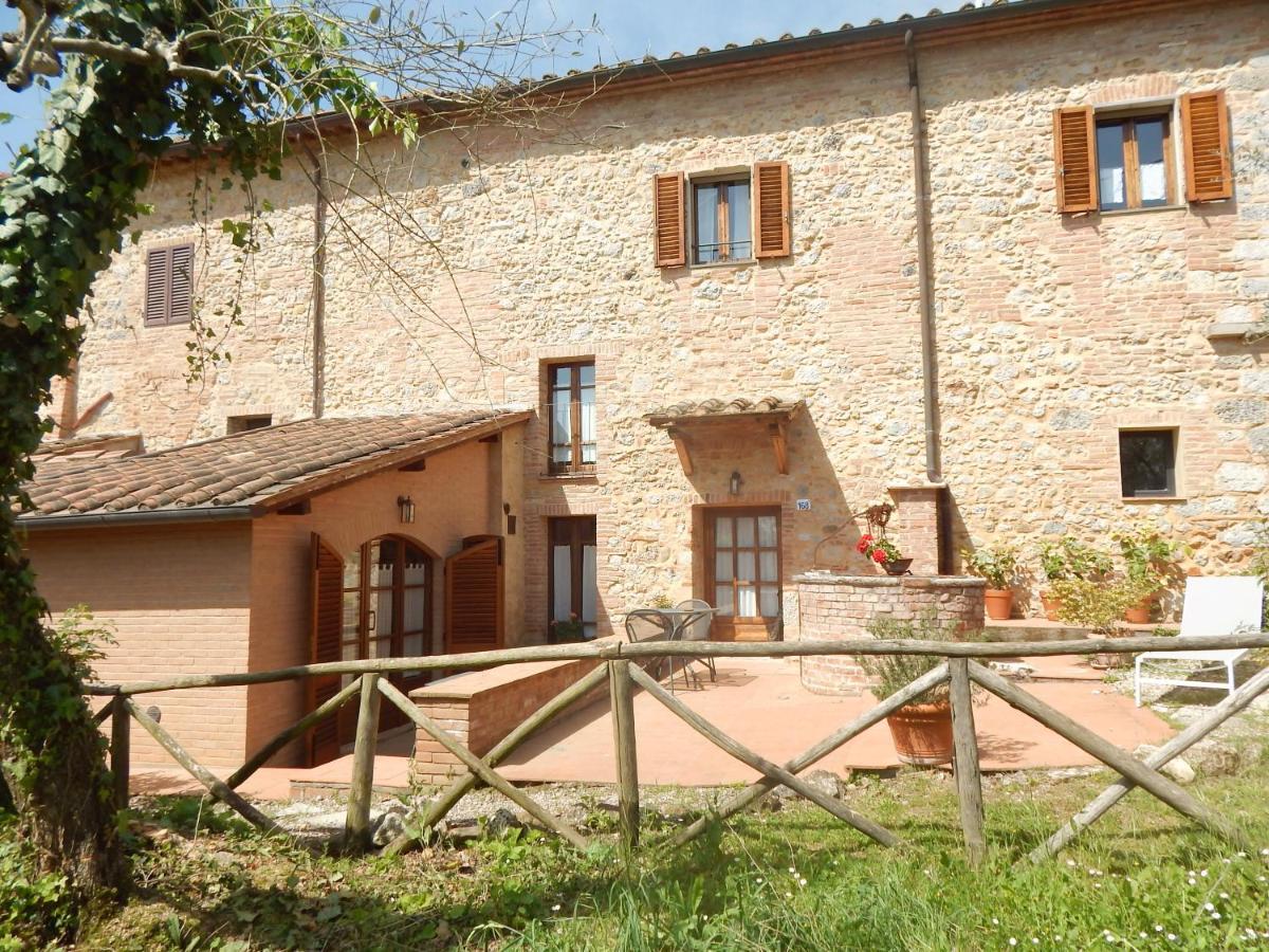 Fullino Nero Rta - Residenza Turistico Alberghiera Siena Exterior foto