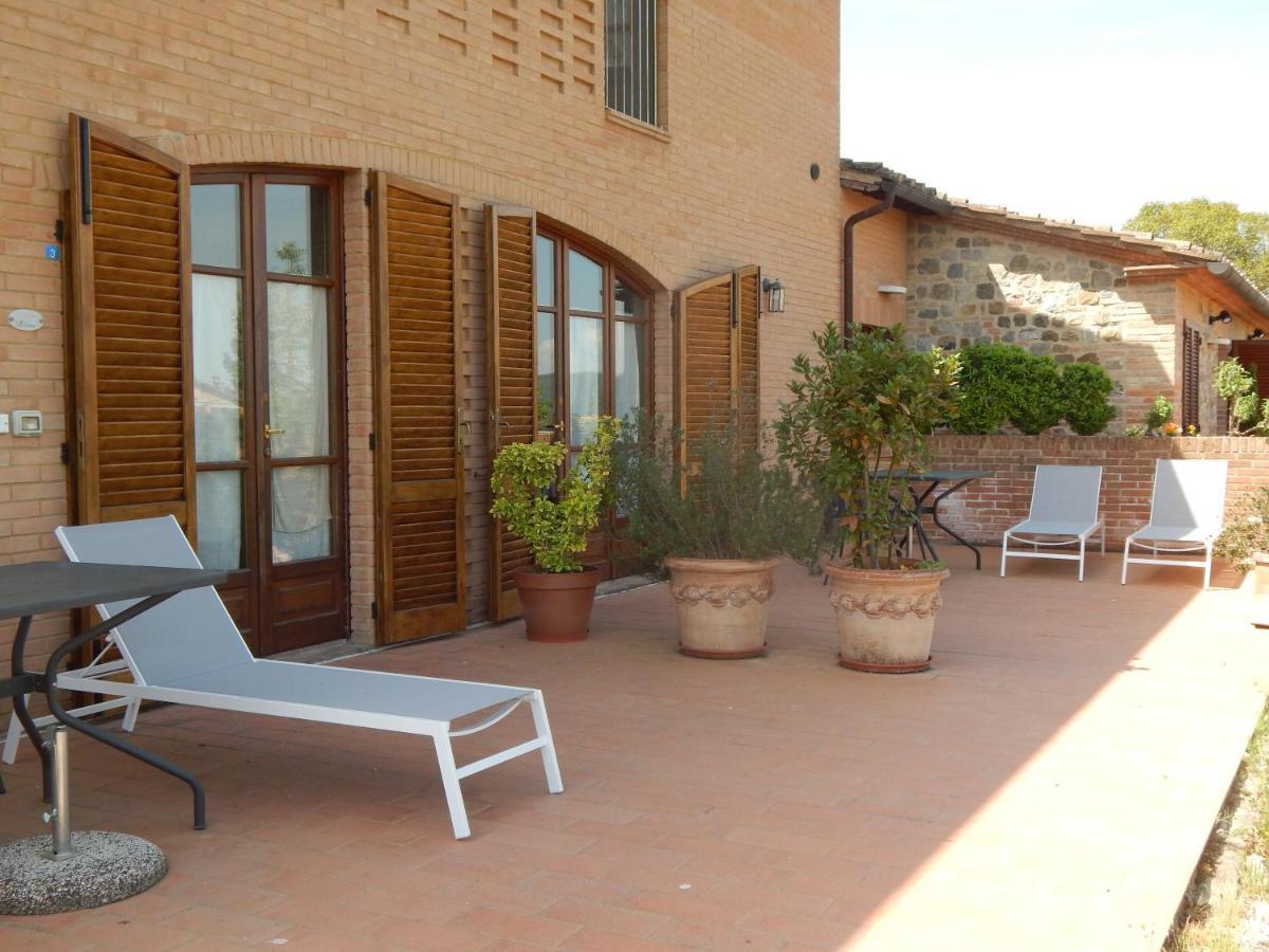 Fullino Nero Rta - Residenza Turistico Alberghiera Siena Exterior foto