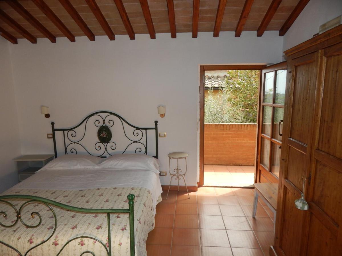 Fullino Nero Rta - Residenza Turistico Alberghiera Siena Exterior foto