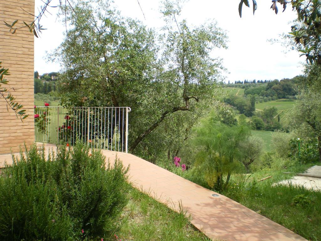 Fullino Nero Rta - Residenza Turistico Alberghiera Siena Exterior foto